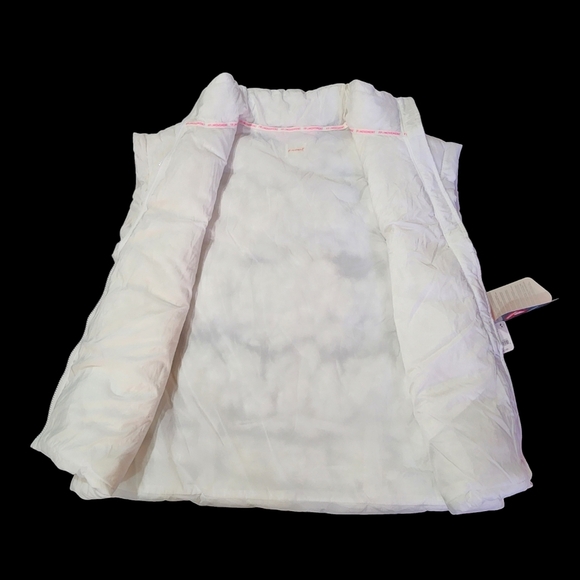 Free People In A Bubble Puffer Vest in Painted White Size Large NEW - Picture 4 of 12